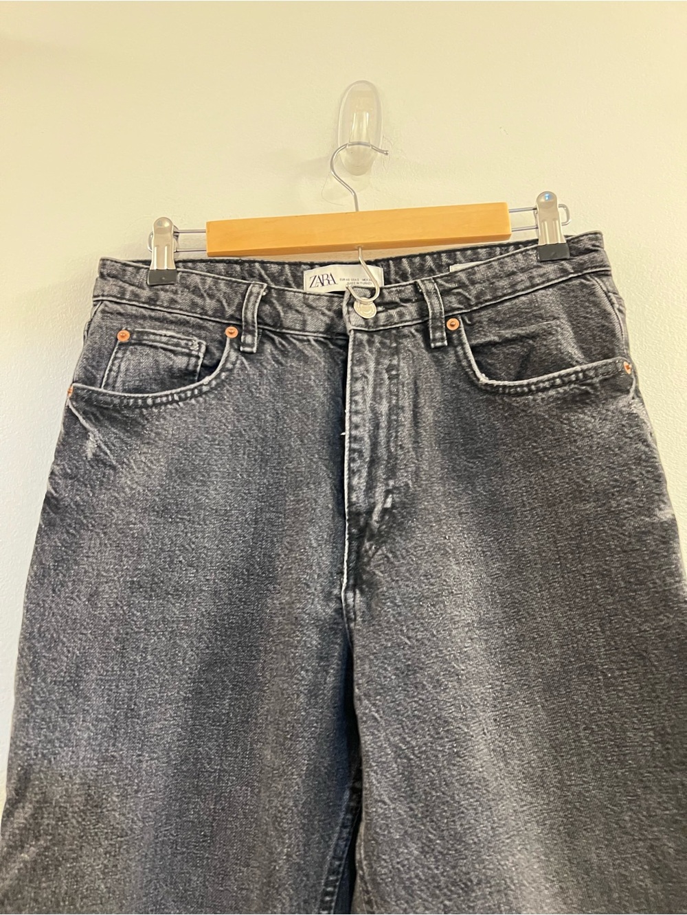 88. Zara High Rise Mom Fit Black Jeans - Picture 9 of 13